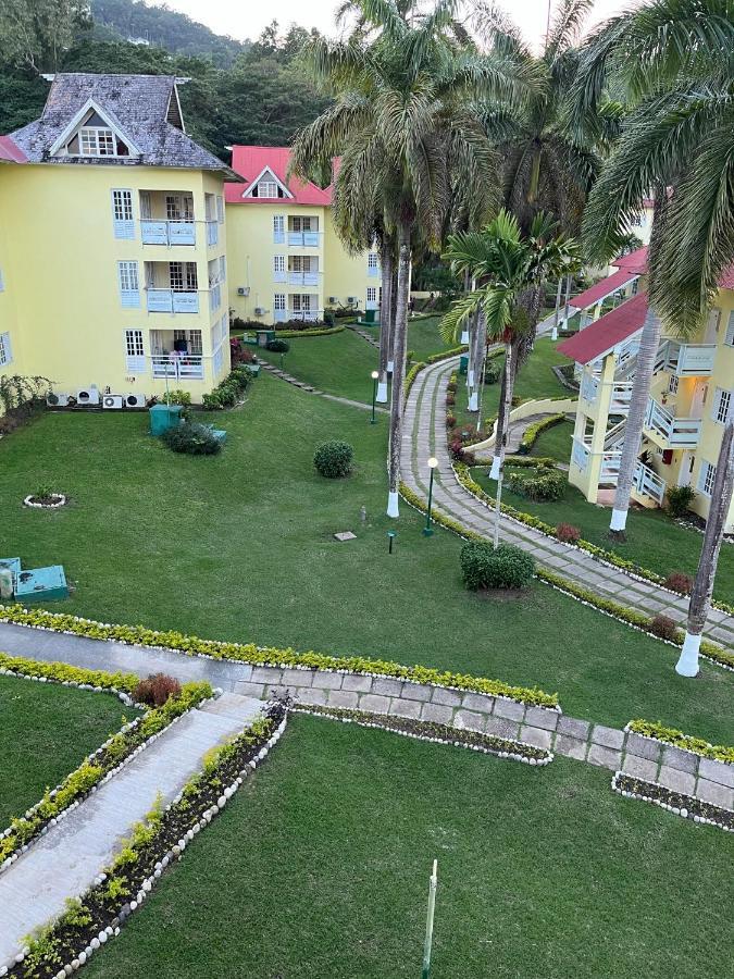 The View At Mystic Ridge Penthouse 78A Lägenhet Ocho Rios Exteriör bild