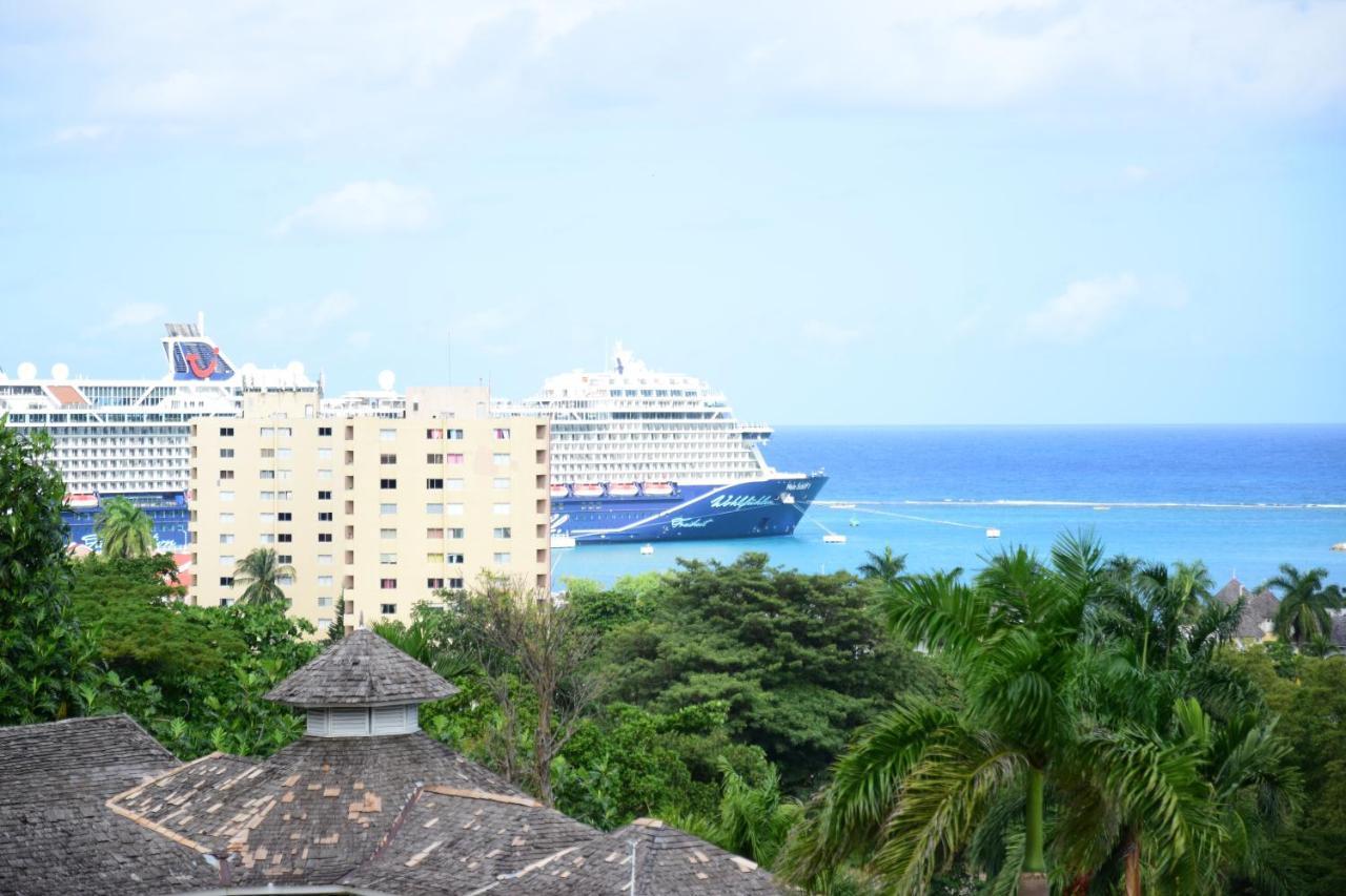 The View At Mystic Ridge Penthouse 78A Lägenhet Ocho Rios Exteriör bild